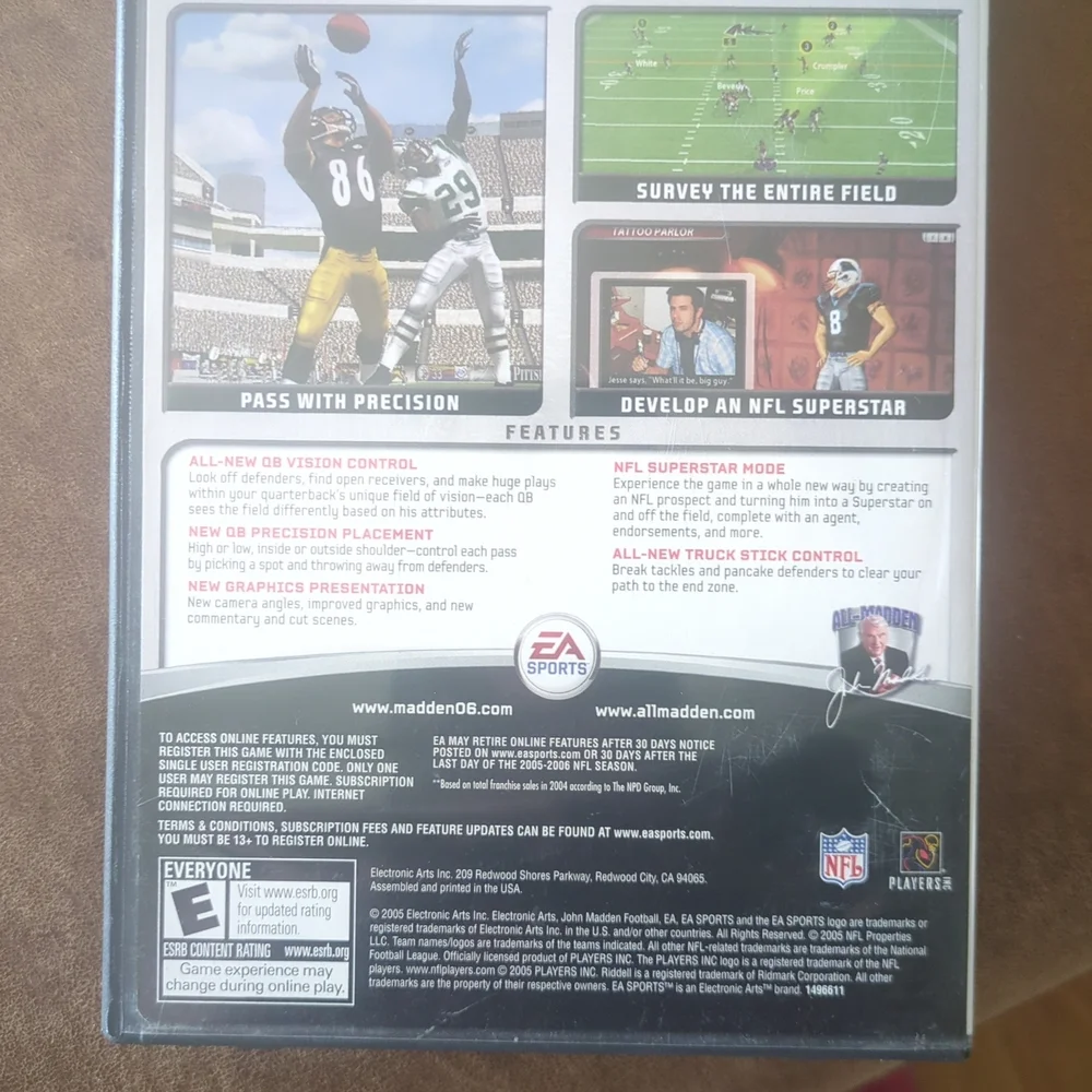 EA Sports Madden NFL 06 PC Game - Green